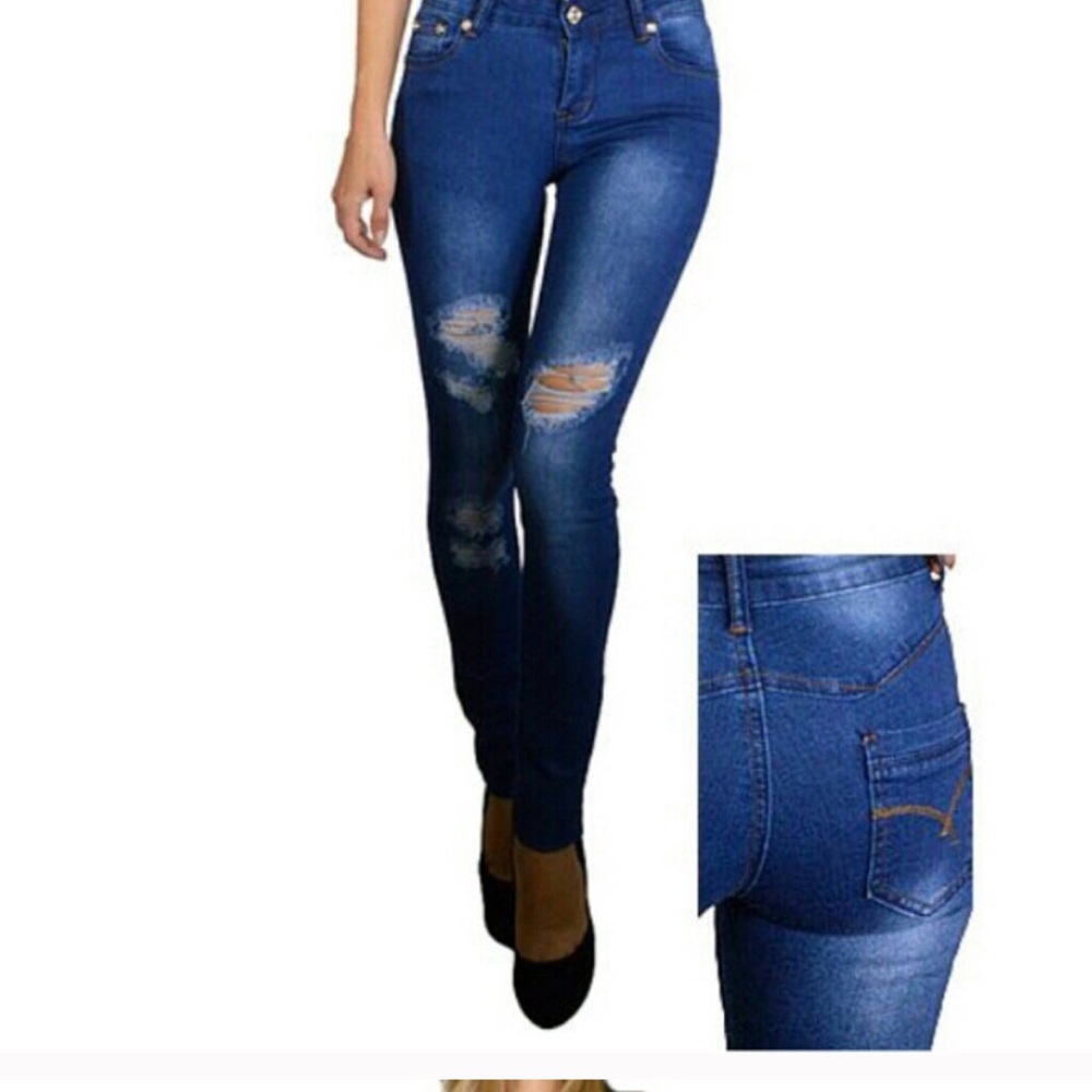 Distress Jeans Size 15 Juniors. Medium Blue